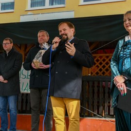 Zväčšiť fotografiu - Pravá fašiangová zábava sa niesla celým trenčianskym krajom - DSC_8367