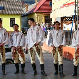 Zväčšiť fotografiu - Pravá fašiangová zábava sa niesla celým trenčianskym krajom - DSC_8598