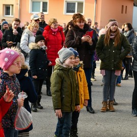 Zväčšiť fotografiu - Pravá fašiangová zábava sa niesla celým trenčianskym krajom - DSC_8682