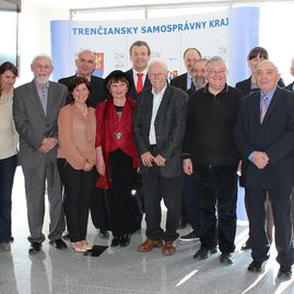 Predseda tsk slávnostne privítal literátov z celého kraja - VII. stretnutie trenčianskych literátov_2015