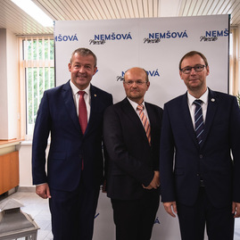 Zväčšiť fotografiu - Pri oslavách jubilea vzdali hold významným osobnostiam - TSK_Nemšová_780 rokov_mini (57 of 58)