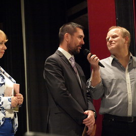 Približne 400 seniorov vyspievalo svoje  radosti  i spomienky na hornej nitre - PA022019_resize