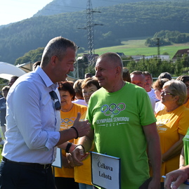 Zväčšiť fotografiu - Seniori z považskej bystrice si zašportovali na desiatom ročníku olympiády - DSC_6999