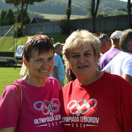 Zväčšiť fotografiu - Seniori z považskej bystrice si zašportovali na desiatom ročníku olympiády - DSC_7120