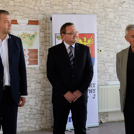 Skleníku na trenčianskom hrade definitívne odzvonilo, koncom roka bude už minulosťou - TN_hrad_sklenik_rekonstrukcia (8)