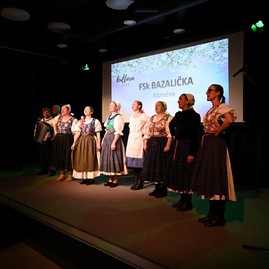 Zväčšiť fotografiu - Slávnostný večer v prievidzi patril tým, ktorí formujú kultúrnu tvár hornej nitry