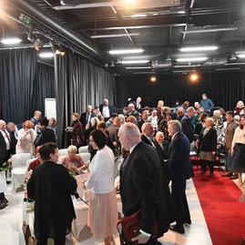 Zväčšiť fotografiu - Slávnostný večer v prievidzi patril tým, ktorí formujú kultúrnu tvár hornej nitry