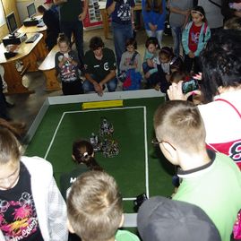 Soš trenčín na party robot v partizánskom - VelkeFoto13