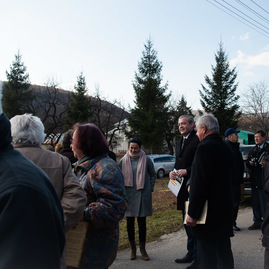 Zväčšiť fotografiu - Spomienku otvorili minútou ticha za vojnové obete - TSK_Cetuna 77 výročie SNP_mini-20