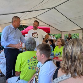 Zväčšiť fotografiu - Šport, tradície a silné komunity, trenčiansky kraj ožil víkendovými podujatiami