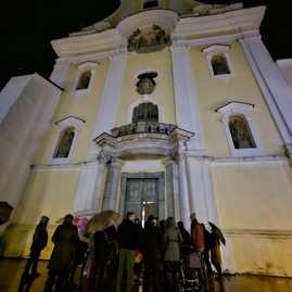 Zväčšiť fotografiu - Stane sa z lampiónového sprievodu pekná tradícia? - 20231201_170250