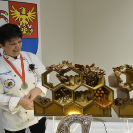 Strieborné medovníkové dielo trenčianky márie murárikovej - 3_resize