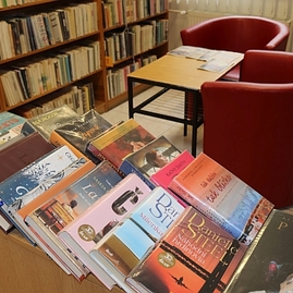 Zväčšiť fotografiu - Svoje brány verejnosti otvorili dve župné knižnice, múzeum, hvezdáreň, pridá sa aj galéria - Zdroj VKMR