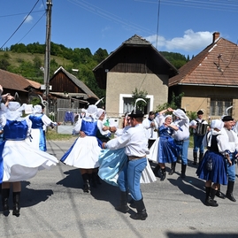 Zväčšiť fotografiu - Tradície, jubileá a dobré jedlo spájali ľudí v obciach kraja