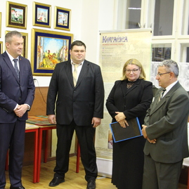 Trenčianska turná hostí originálnu výstavu o putovaní a živote potomkov slovenských vysťahovalcov do kovačice - IMG_8361