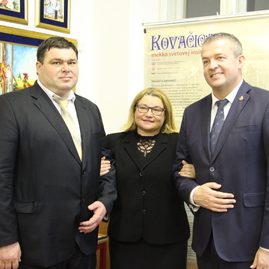 Trenčianska turná hostí originálnu výstavu o putovaní a živote potomkov slovenských vysťahovalcov do kovačice - IMG_8452