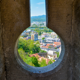 Zväčšiť fotografiu - Trenčiansky hrad už od polovice leta môžete navštíviť aj z jeho južnej strany - DSC_2306