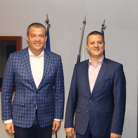 Trenčiansky župan prijal štátneho tajomníka ministerstva kultúry sr, ten otvoril rokovanie k stratégii rozvoja komunít v oblasti kultúry - IMG_0024