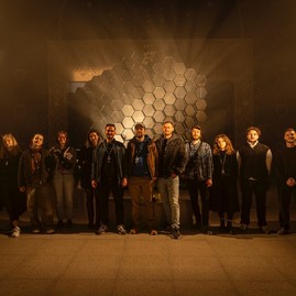 Zväčšiť fotografiu - Trenčín vo svetle reflektorov