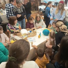 Zväčšiť fotografiu - Tvorivé dielne na zelený štvrtok prilákal do múzea desiatky návštevníkov