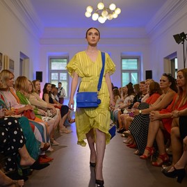 V bazovského galérii si môžete užiť leto počas víkendov úplne zadarmo - 64869890_2502779876408711_5366655051890688000_o