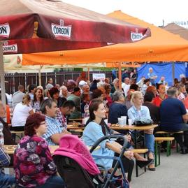 V hrádku oslavovali 770. výročie prvej písomnej zmienky o obci, v soblahove súťažili vo varení gulášu - Hrádok 5