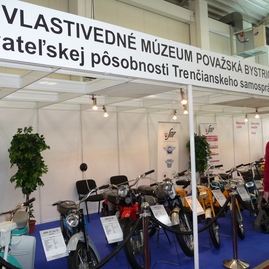 V poradí 17. ročník výstavy motocykel priniesol premiéru považskobystrických motoriek v hlavnom meste - P1100534
