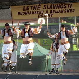 V poradí druhý prázdninový víkend v trenčianskom kraji v znamení skvelej hudby, kvalitného jedla a jedinečnej atmosféry - P7082075
