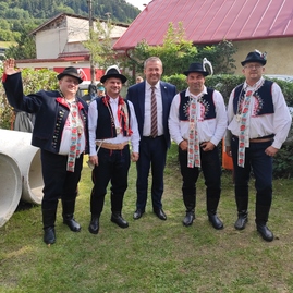 Zväčšiť fotografiu - V trenčianskom kraji sa spomínalo na skutočných hrdinov nášho národa - IMG_20210829_150634