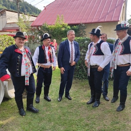 Zväčšiť fotografiu - V trenčianskom kraji sa spomínalo na skutočných hrdinov nášho národa - IMG_20210829_150659