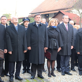 V uhrovci si pripomenuli 95. výročie narodenia rodáka a predstaviteľa pražskej jari - Uhrovec2