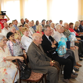 Vaďovce oslávili 625. výročie dobrým jedlom aj hudbou; starostka ocenila vybraných občanov za prínos obci - IMG_4662