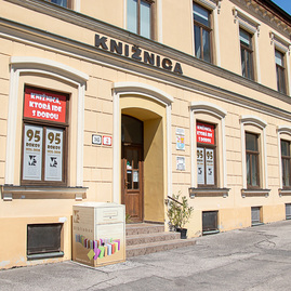 Zväčšiť fotografiu - Za kultúrou osobne - TSK_VKMR_letná čitáreň (16 of 17)