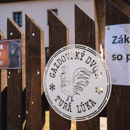 Zväčšiť fotografiu - Za ochranu a popularizáciu tradičného získali významný certifikát - 