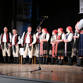 Zväčšiť fotografiu - Zimný folklórny festival privítal v turnej viac ako dve stovky účinkujúcich - DSC_8742