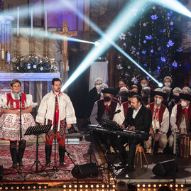 Zväčšiť fotografiu - Známy benefičný koncert dnes vysielali priamo z púchovskej doliny - TSK_V slovenskom Betleheme_Lysá 2021_mini-19