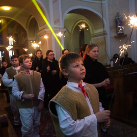 Zväčšiť fotografiu - Známy benefičný koncert dnes vysielali priamo z púchovskej doliny - TSK_V slovenskom Betleheme_Lysá 2021_mini-35