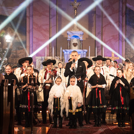 Zväčšiť fotografiu - Známy benefičný koncert dnes vysielali priamo z púchovskej doliny - TSK_V slovenskom Betleheme_Lysá 2021_mini-38