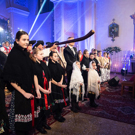 Zväčšiť fotografiu - Známy benefičný koncert dnes vysielali priamo z púchovskej doliny - TSK_V slovenskom Betleheme_Lysá 2021_mini-47