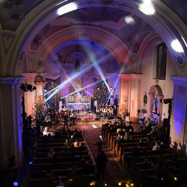 Zväčšiť fotografiu - Známy benefičný koncert dnes vysielali priamo z púchovskej doliny - TSK_V slovenskom Betleheme_Lysá 2021_mini-9
