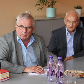 Do kraja zavítala vzácna návšteva zo švajčiarska; prezrela si župné nemocnice - IMG_5977