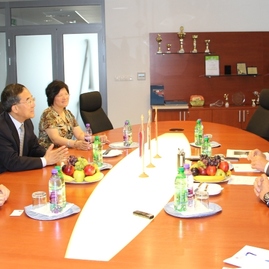 S čínskym veľvyslancom o investíciách a cestovnom ruchu - 02
