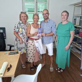 Zväčšiť fotografiu - Študijná návšteva v larnake priniesla inšpirácie pre trenčiansku knižnicu