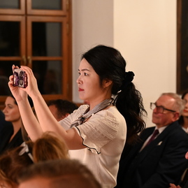 Zväčšiť fotografiu - Tóny čínskeho cimbalu rozozvučali draškovičov kaštieľ