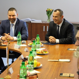 Trenčiansky župan sa dnes prvýkrát stretol s novozvoleným hejtmanom juhomoravského kraja bohumilom šimekom - IMG_2474