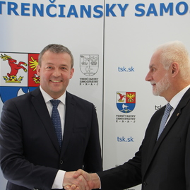 Trenčiansky župan sa dnes prvýkrát stretol s novozvoleným hejtmanom juhomoravského kraja bohumilom šimekom - IMG_2712