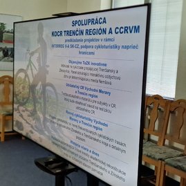 Zväčšiť fotografiu - Trenčiansky župan sa stretol s českým veľvyslancom - 20230412_122434