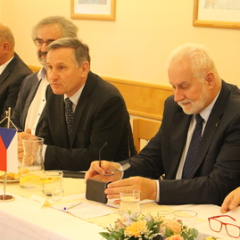 Vo velehrade sa stretli delegácie 4 prihraničných krajov - IMG_0119
