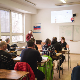 Zväčšiť fotografiu - Do projektu rekvalifikácií sa zapojilo 763 účastníkov - TSK_EK HN_mini-28