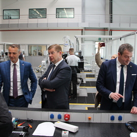 Zväčšiť fotografiu - Do regiónu hornej nitry smerujú prvé financie na podporu transformačného procesu - IMG_5619